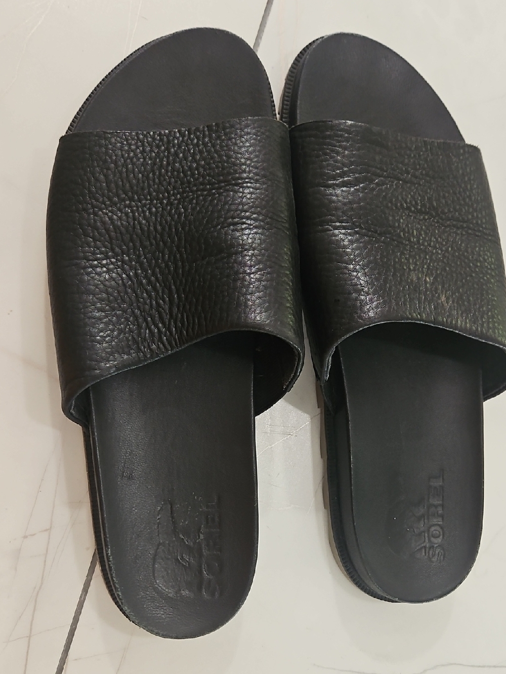 Sorel Women's Black Wide Leather Slide Sandals